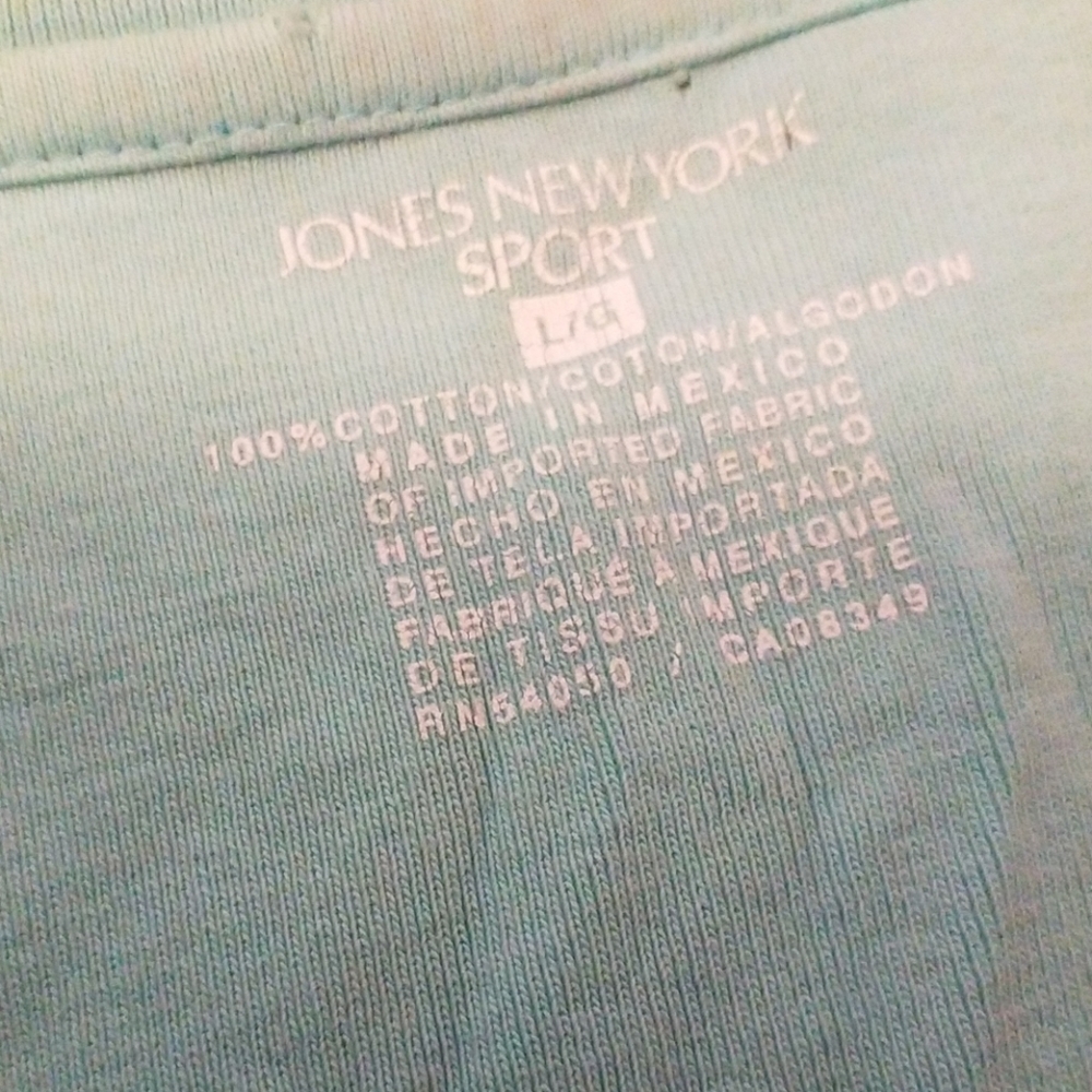 Shirt - Picture 3 of 3